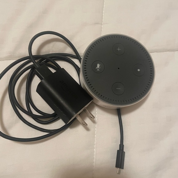 Amazon Echo Dot - Picture 2 of 3